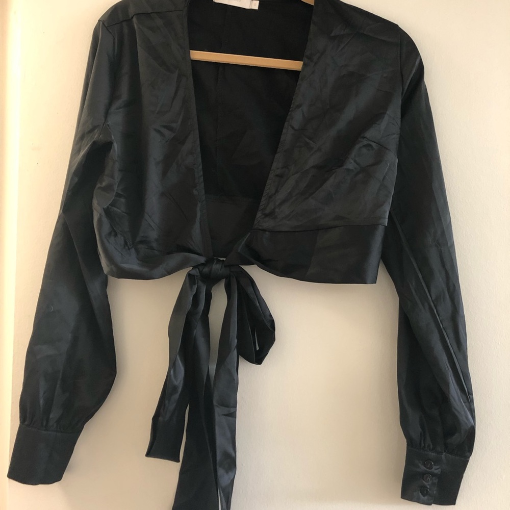 Tie front crop top